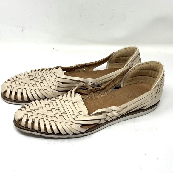 Sofft Shoes - Eurosoft by Sofft Cream Leather Huarache Sandals